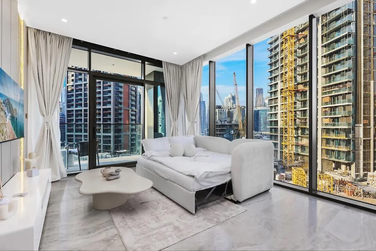 First Class 1Br Unobstructed Burj Views Dubai United Arab Emirates